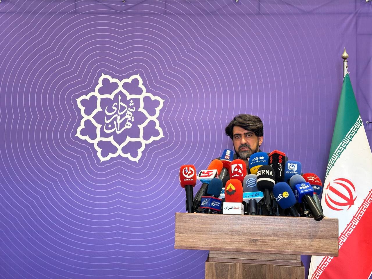 تحول تهران با حملونقل برقی | اتوبوس و تاکسی های چینی به تهران رسیدند