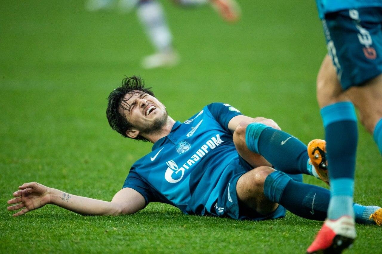 از دندان های جواد اللهوردی تا دندان عالیشاه | آسیب های رایج در فوتبال ایران کدام ها هستند؟