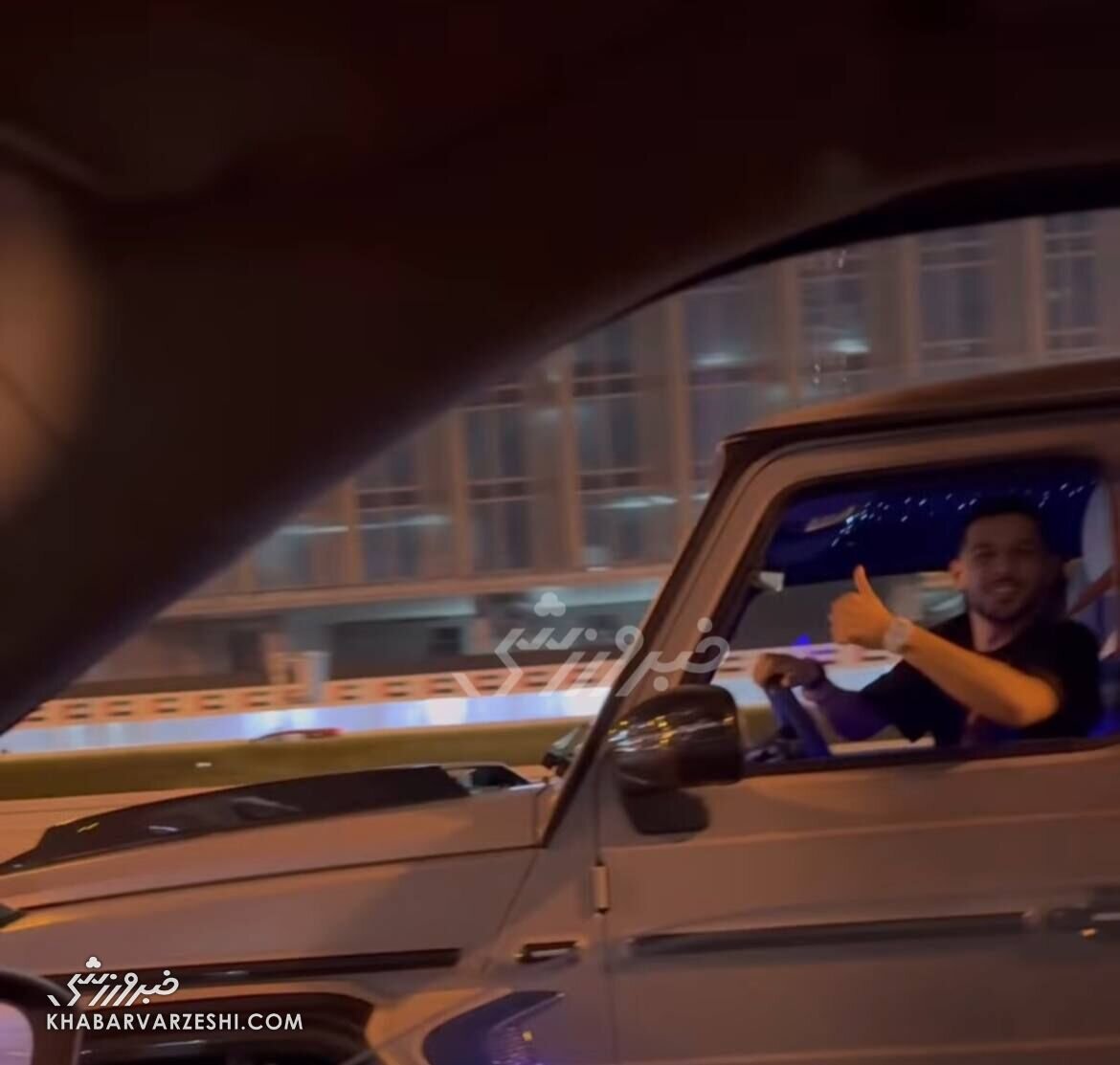 ویراژ مهدی قایدی در اتوبانهای دبی با بنز جی کلاس (G-Class) آخرین مدل | عکس