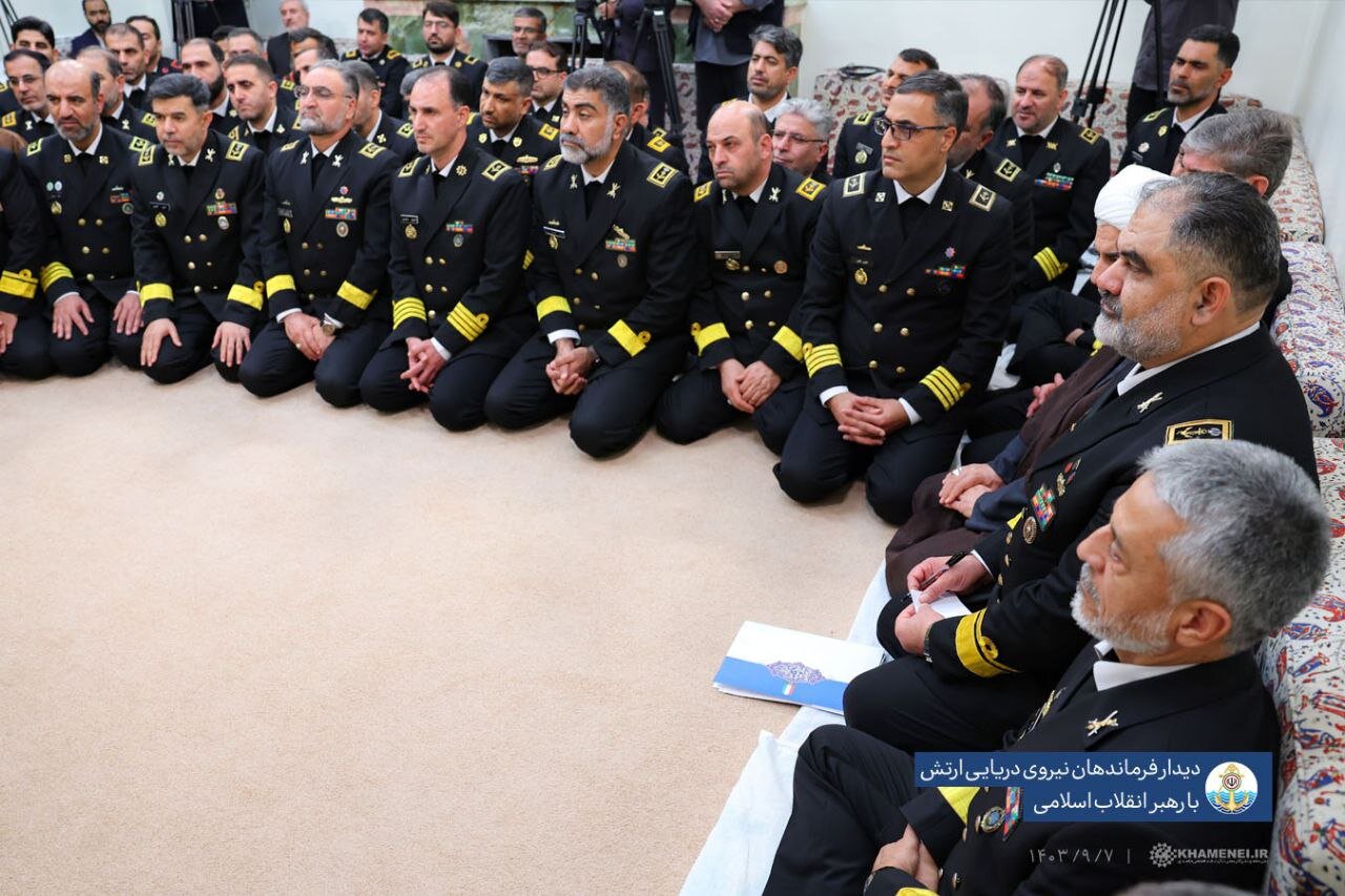 تشریح جهتگیری نیروهای مسلح از سوی رهبر انقلاب