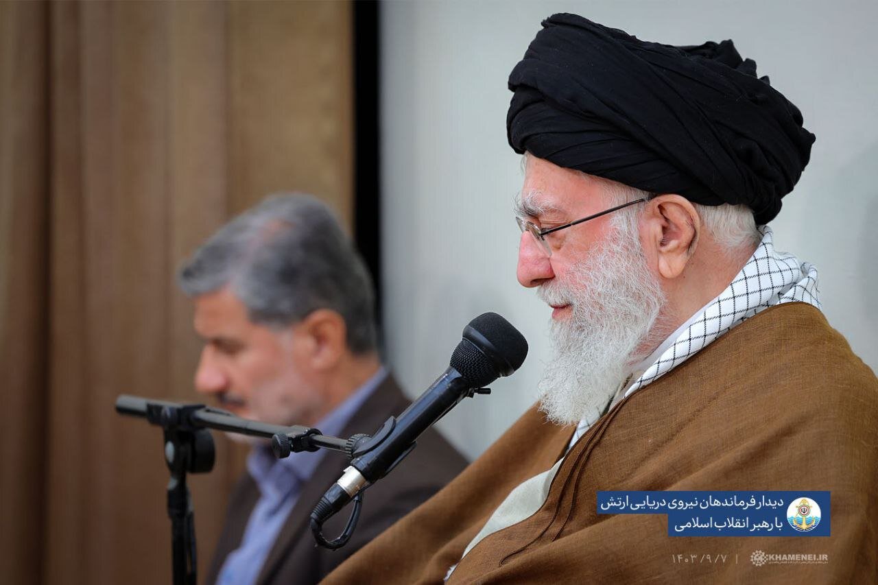 تشریح جهتگیری نیروهای مسلح از سوی رهبر انقلاب