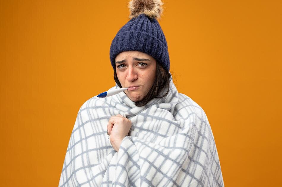 نزله یا زکام چیست؟ علائم و روشهای درمان