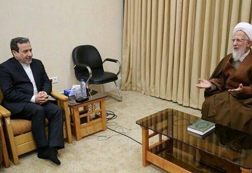 دیدار عراقچی با آیتالله جوادی و آیتالله ناصر مکارمشیرازی + تصاویر