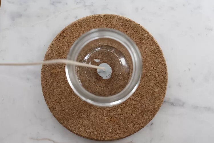 چطور با وسایل خانه شمع درست کنیم؟