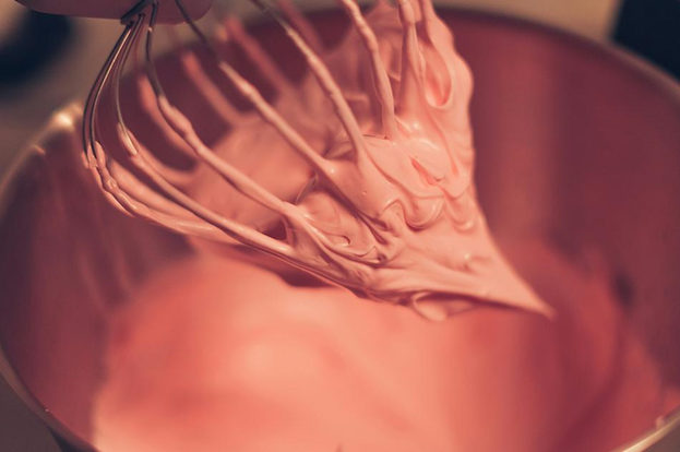 طرز تهیه شیرینی فرانسوی ماکارون در خانه + ترفندها پخت حرفهای