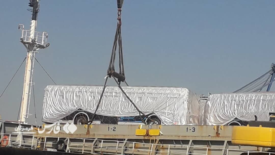 اتوبوسهای برقی شهرداری تهران در گمرک بندرعباس | تصاویر