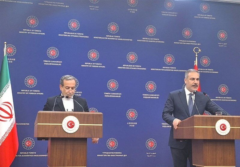 عراقچی در ترکیه هشدار داد؛ ناامن سازی سوریه میتواند به همسایگان سرایت کند | پروژه ناامن سازی سوریه صهیونیستی است