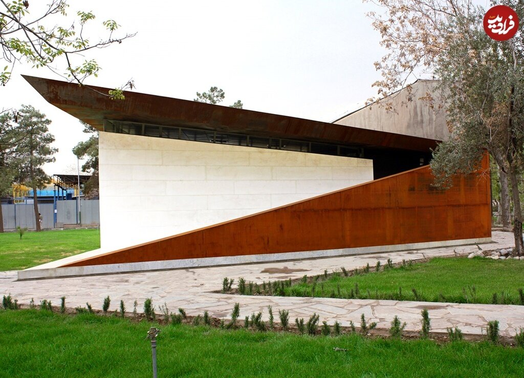 تصاویر خاصترین توالت عمومی تهران که فینالیست جایزه معماری شد تصاویر خاصترین توالت عمومی تهران که فینالیست جایزه معماری شد