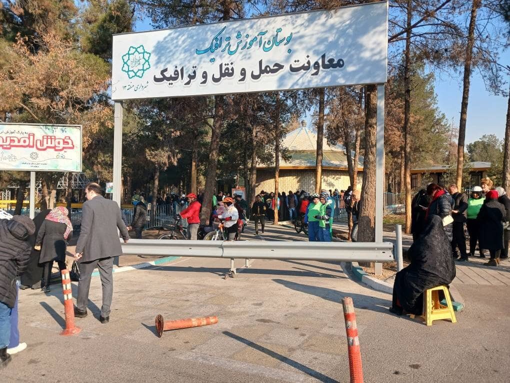 رقابت ۳۰۰ دوچرخهسوار معلول در سرخهحصار