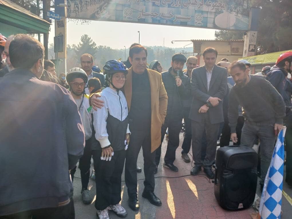 رقابت ۳۰۰ دوچرخهسوار معلول در سرخهحصار