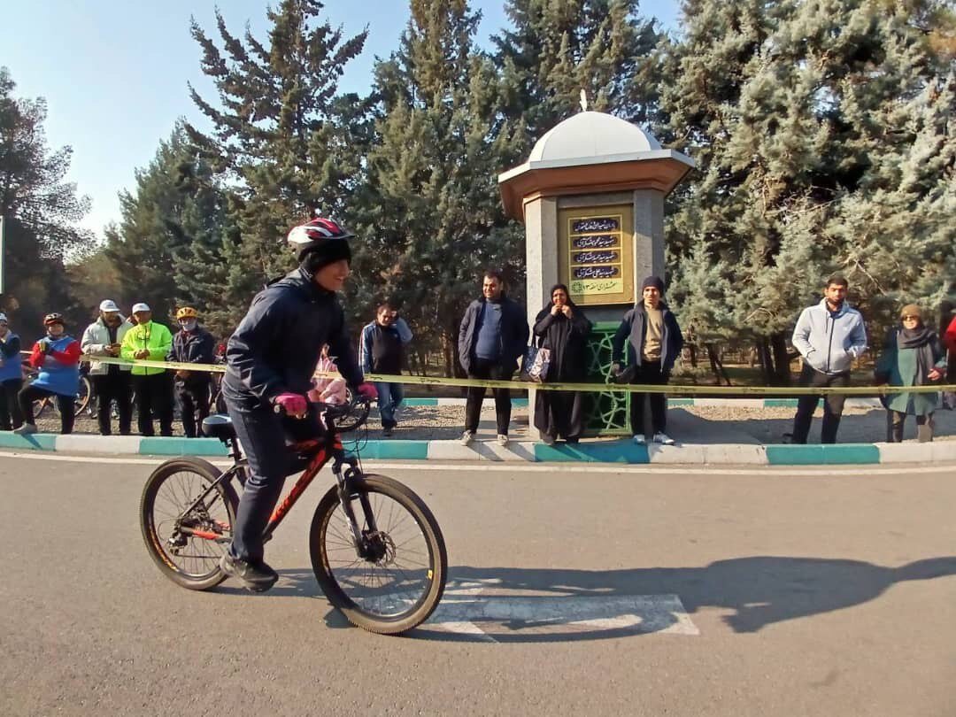 رقابت ۳۰۰ دوچرخهسوار معلول در سرخهحصار