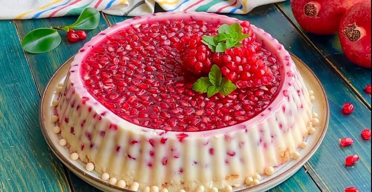 طرز تهیه دسر خوشمزه و مجلسی با انار مخصوص شب یلدا