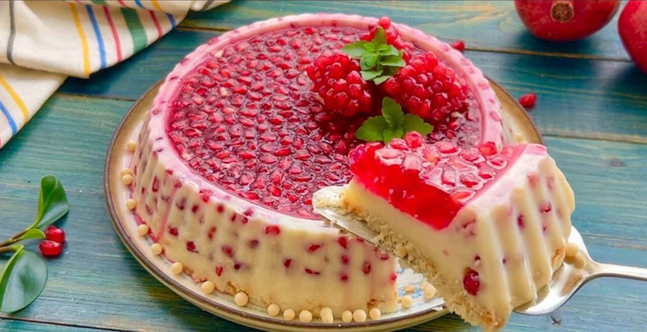 طرز تهیه دسر خوشمزه و مجلسی با انار مخصوص شب یلدا