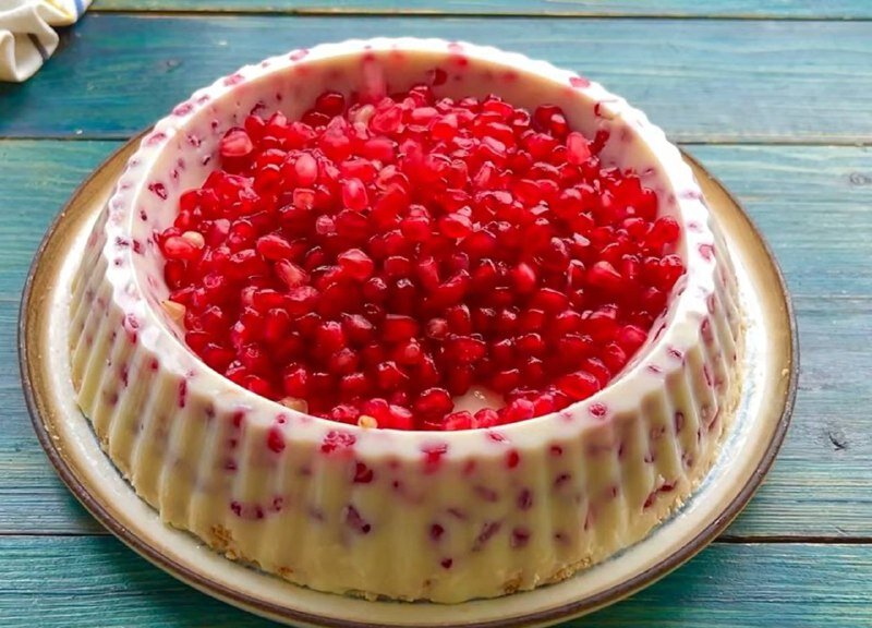 طرز تهیه دسر خوشمزه و مجلسی با انار مخصوص شب یلدا