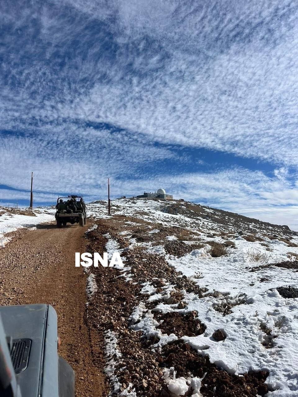 تصاویر | صهیونیست ها پرچم خود را در منطقه حائل با سوریه نصب کردند!