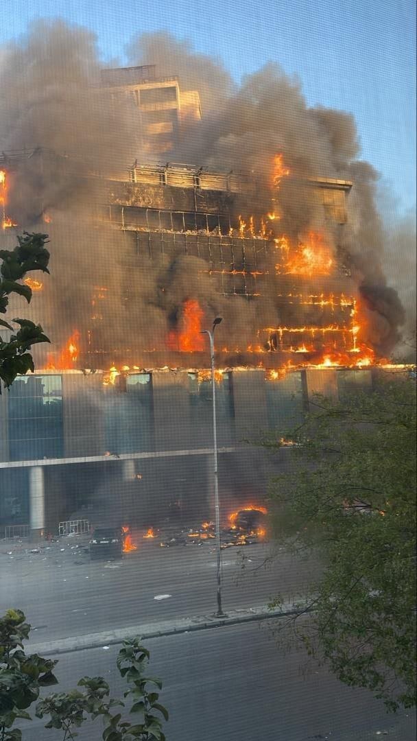 بمباران اداره مهاجرت سوریه توسط رژیم صهیونیستی | عکس