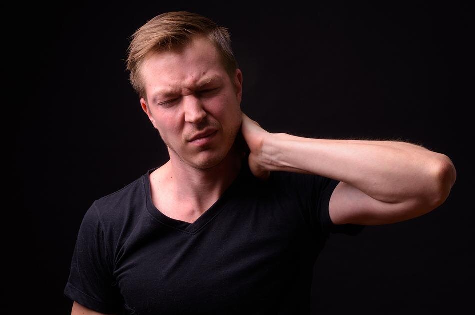 گردن درد عصبی چیست و چگونه درمان میشود!