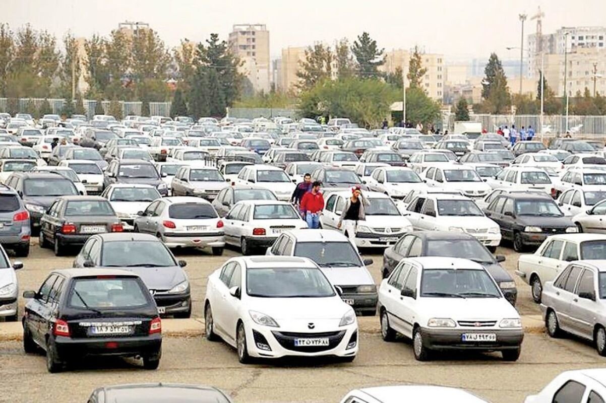 قیمت خودرو امروز ۲۴ مهر ۱۴۰۴ | این خودرو ۹۰ میلیون تومان ارزان شد پارکینگ خودرو - بازار خودرو - قیمت خودرو
