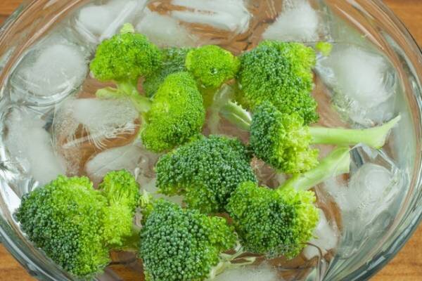 ۴ روش نگهداری کلم بروکلی به مدت طولانی | نحوه نگهداری کلم بروکلی در فریزر چگونه است؟ + آموزش تصویری