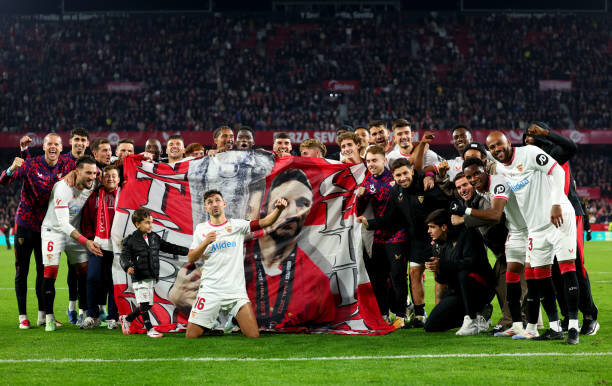 وداع اشکبار اسطوره سویا در ورزشگاه خانگی! | تصاویر