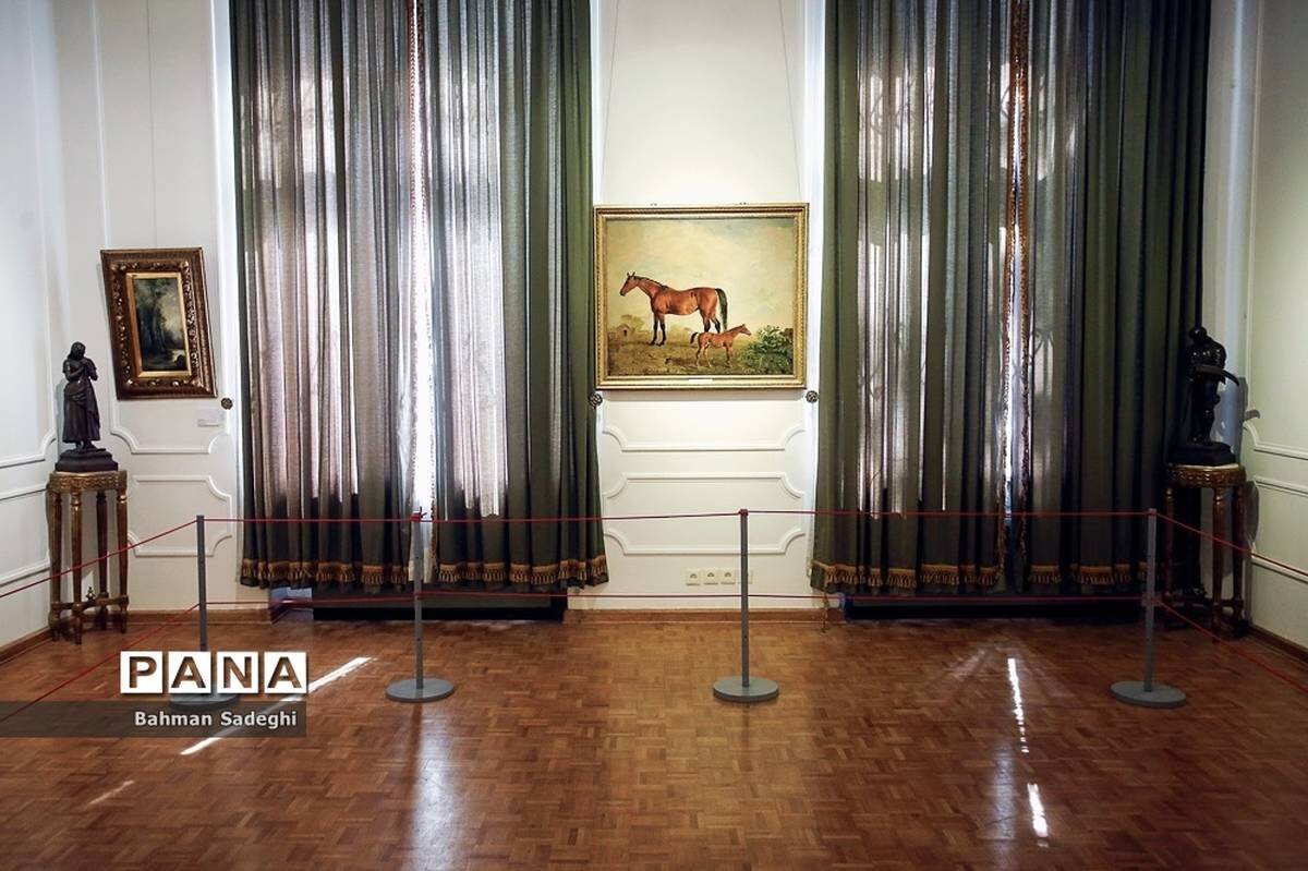 بازدید از آثار کمالالملک در تالار هنرهای معاصر سعدآباد