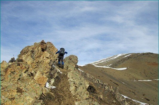 صعود خطرناک ولی جذاب به سنگان | این قله فقط حرفهایها را میپذیرد
