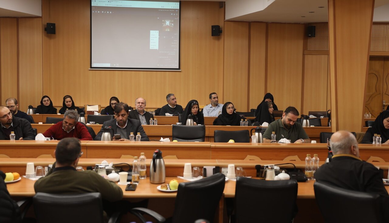 گزارش همشهری از نشست مؤسسه آموزش عالی علمی‌کاربردی شهرداری تهران  در خصوص ضرورت  کاربرد هوش مصنوعی