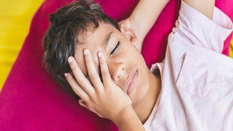 معده درد عصبی چیست؟ دلایل، نشانهها و روشهای درمان