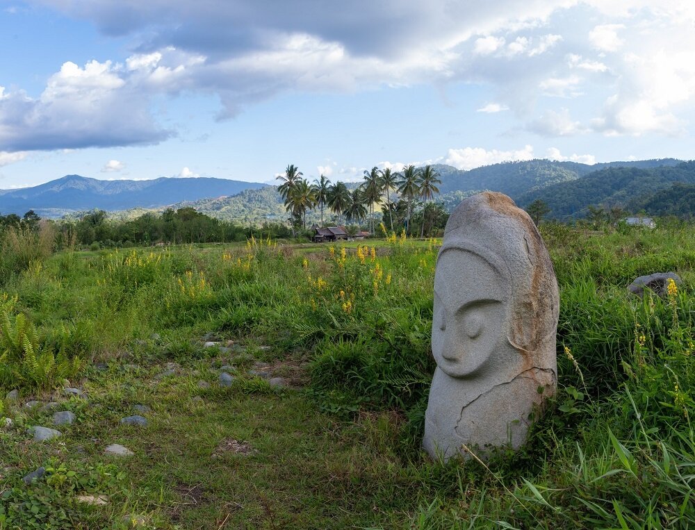 مجسمههای رازآلود دره بادا در اندونزی | عکس