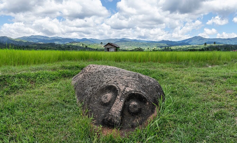 مجسمههای رازآلود دره بادا در اندونزی | عکس