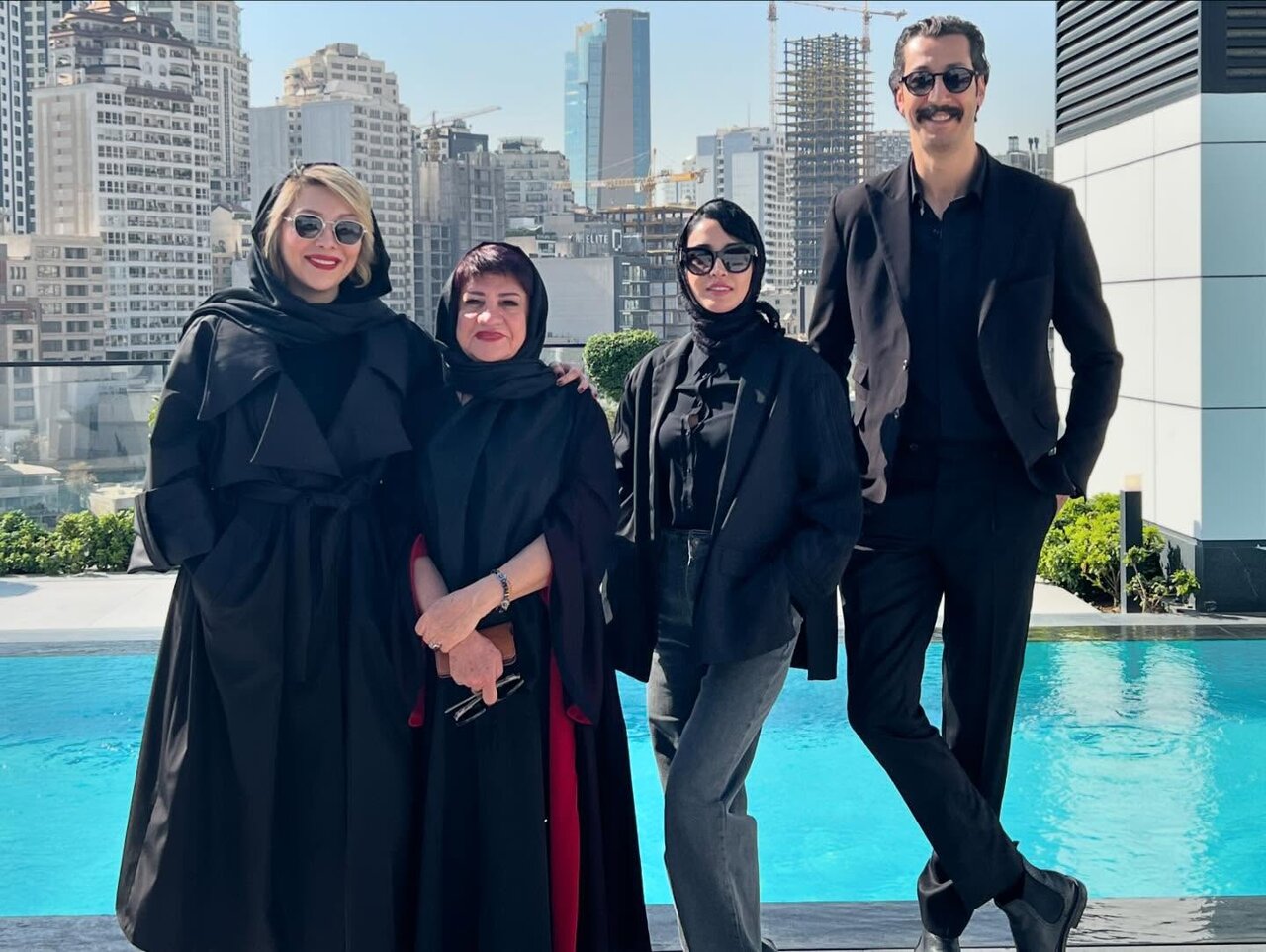 استایل مشکی بهرام افشاری و خانم بازیگر فیلم جدیدش | ببینید