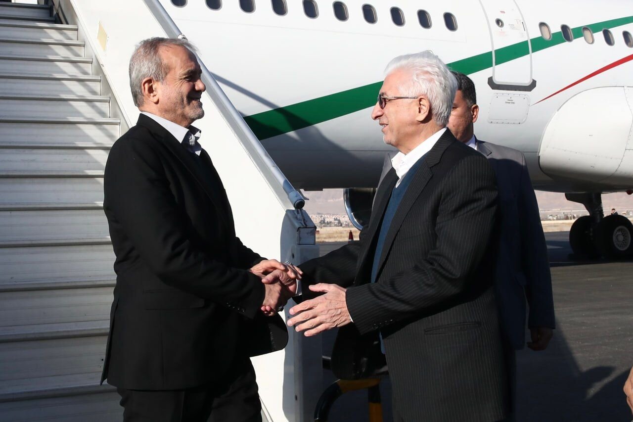 تصاویری از ورود رئیسجمهور به بجنورد | عکس و فیلم