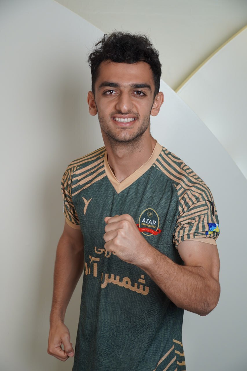 میخواهم با ۹گل به تیم ملی برسم | رونالدو را الگوی خودم قرار دادهام | این تیم قهرمان لیگ میشود