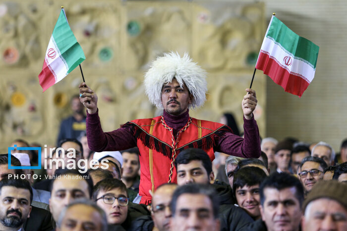 اعتراض تند پزشکیان؛ اسراف در سالن اینگونه صدای رئیس جمهور را در آرود+ ویدئو | همه مشکلات را حل خواهیم کرد اگر...