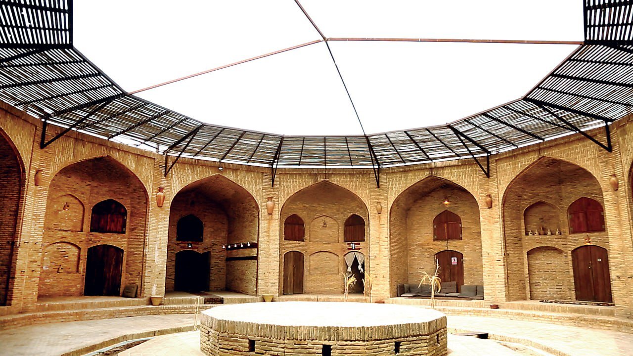 تنها کاروانسرای مدور ایران اینجاست + تصاویر