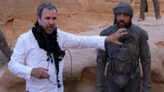 قابل توجه بازیگران ایرانی | آوردن تلفن همراه سر صحنه فیلمهای کارگردان «تلماسه» ممنوع است