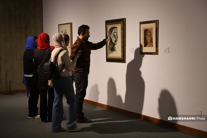 نمایشگاه «چشم در چشم: پرتره در هنر مدرن و معاصر»