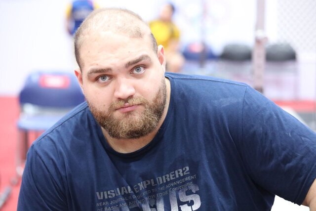 ماجرای تصادف وحشتناک وزنهبردار شگفتیساز ایران | زمانی که من زیر ماشین بودم، ماشین حرکت کرد ...