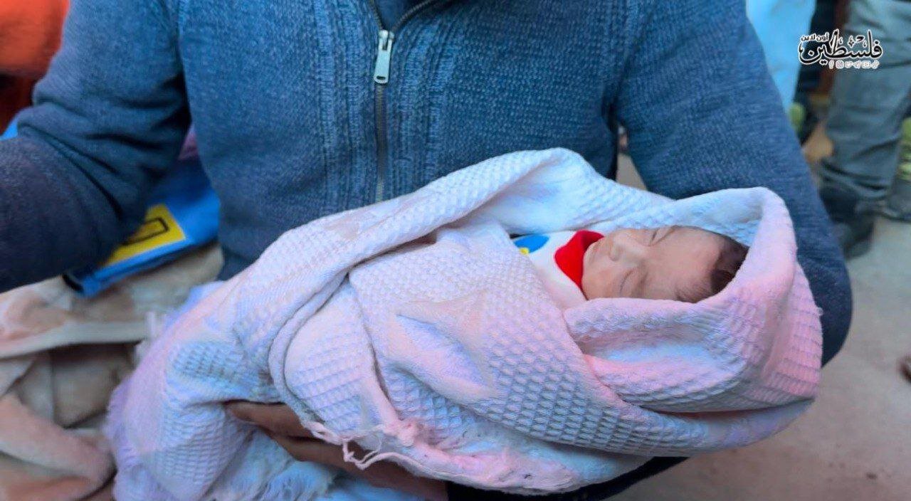 تصاویری از نوزاد بیستروزه غزهای که بر اثر سرما جانباخت