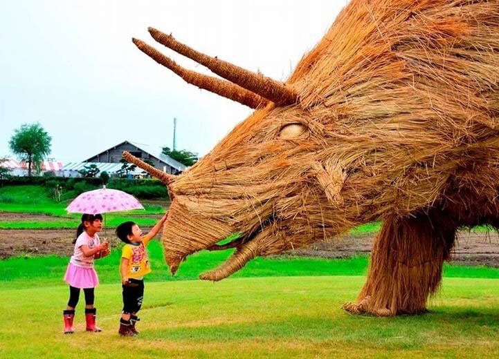 خلاقیت و هنر در باغوحش هیولاهای «حصیری»! | تصاویر