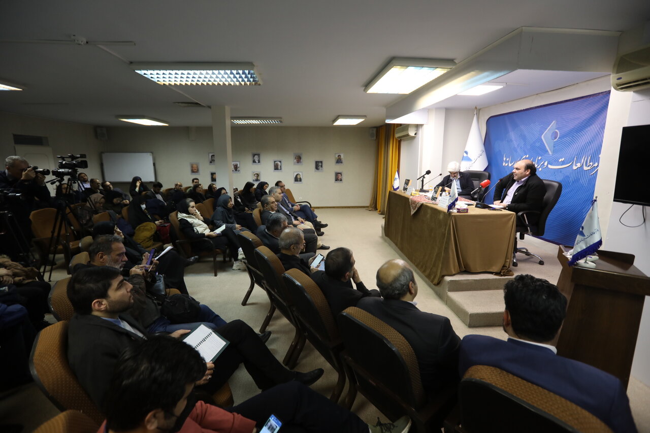 ۶۰ درصد محتوای منتشر شده در توییتر توسط روباتها تولید میشود | شکلگیری «توهم اجماع» در شبکههای اجتماعی