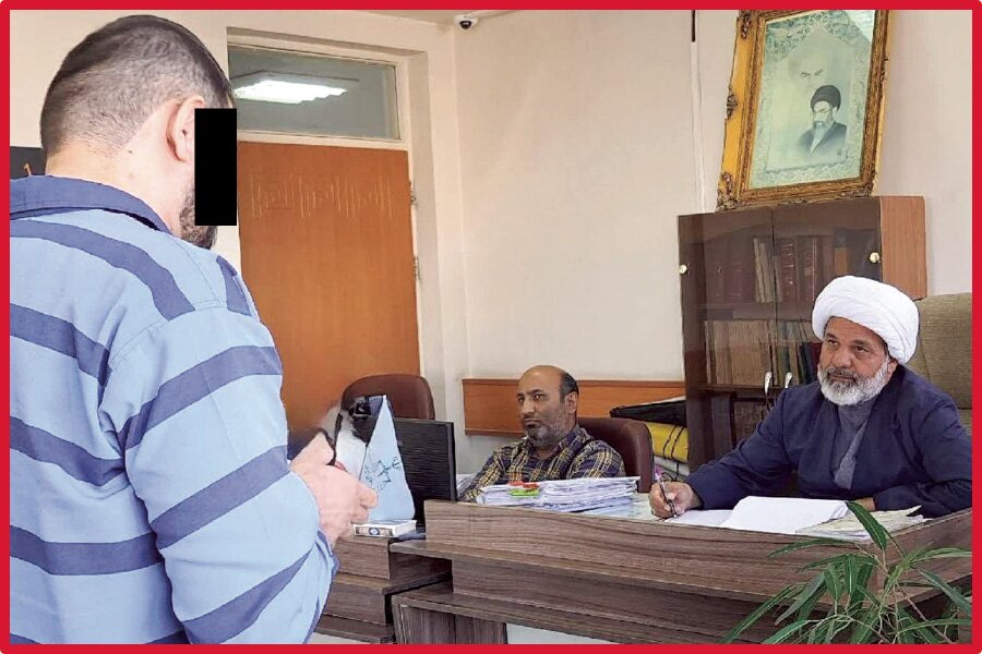 اشکهای بیپایان قاتل عاشق در دادگاه + عکس | مردی که جسد همسرش را با تاکسی از مشهد به تهران برد