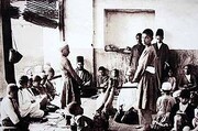 سوادآموزی با پیشکش مرغ و کله قند به خانم آغا