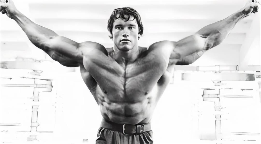 تصویری از جذابترین فیگور آرنولد! | عکس