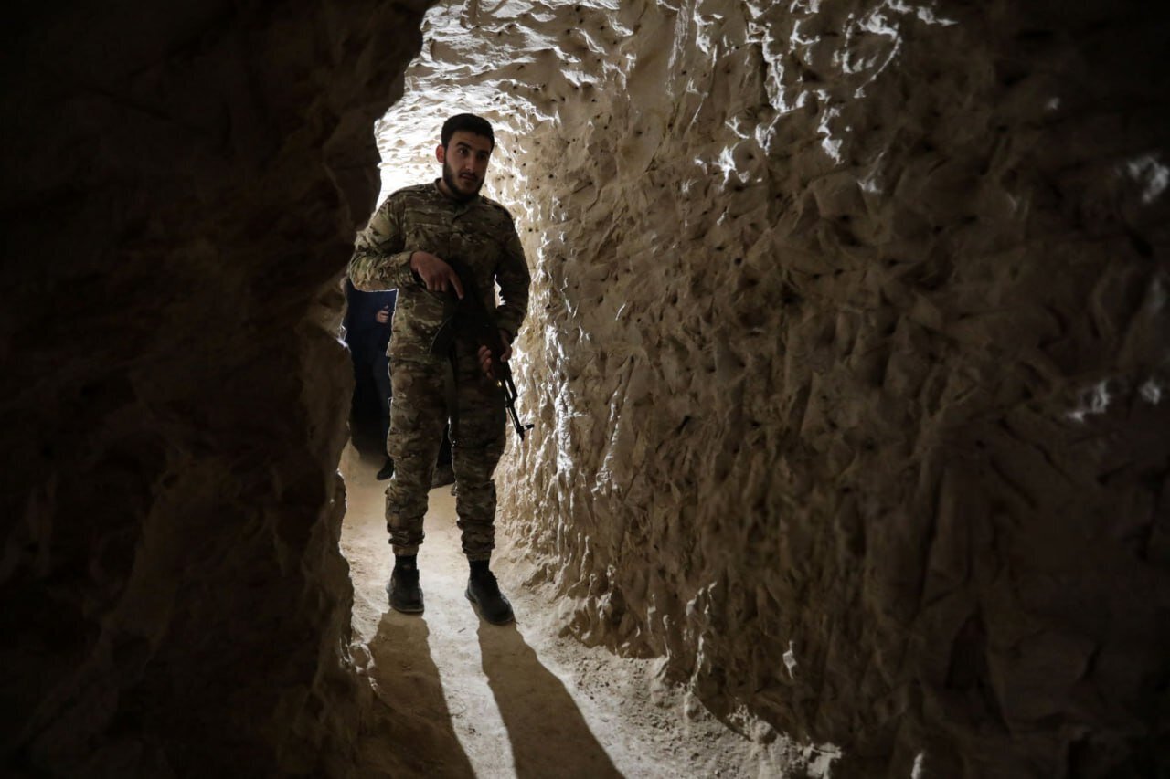 کشف شبکهای از تونل ها که گارد نظامی را با کاخ ریاست جمهوری مرتبط می کرد | تصاویر