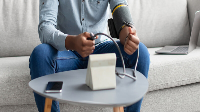 فشار خون صبحگاهی چیست و چگونه میتوان آن را کنترل کرد؟