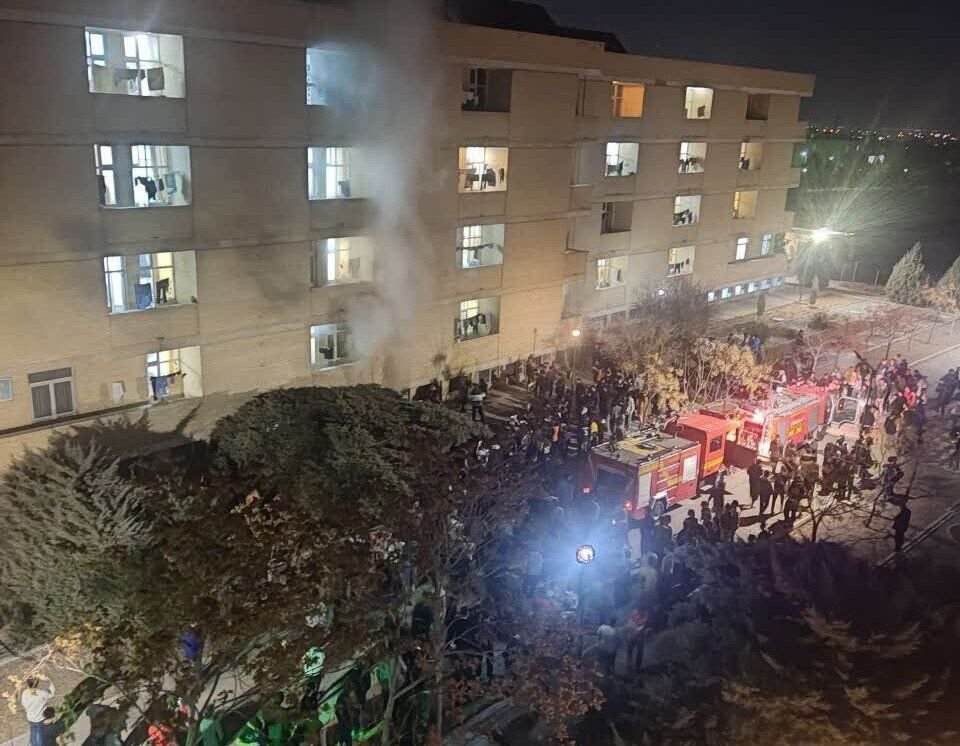آتشسوزی در خوابگاه دانشگاه صنعتی اصفهان + جزئیات آسیب دیدگان و عکس آتش سوزی در خوابگاه دانشگاه صنعتی اصفهان