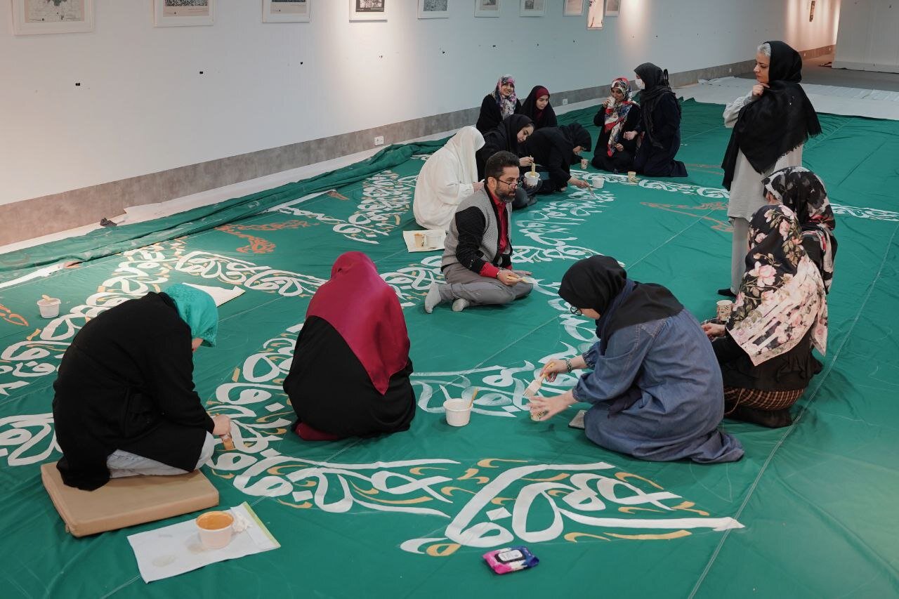 نمایش بزرگترین کتیبه دستنویس کشور در امامزاده صالح(ع)