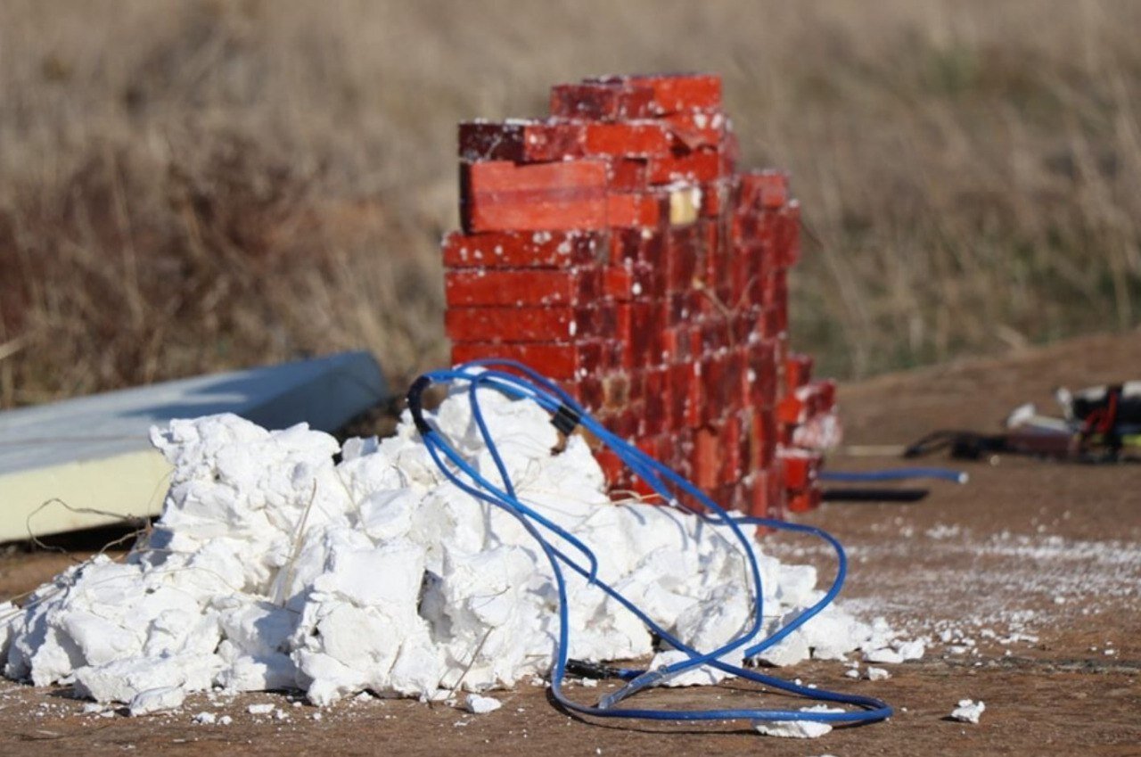 تصاویر بستههای انفجاری داعش که قرار بود در حرم حضرت زینب(س) منفجر شوند