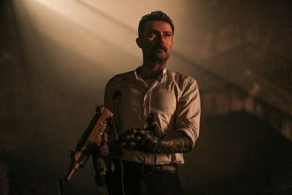 چگونه «قاتل و وحشی»، «رکسانا»، «پیرپسر» و «بیسروصدا» از حضور در بخش مسابقه بازماندند؟